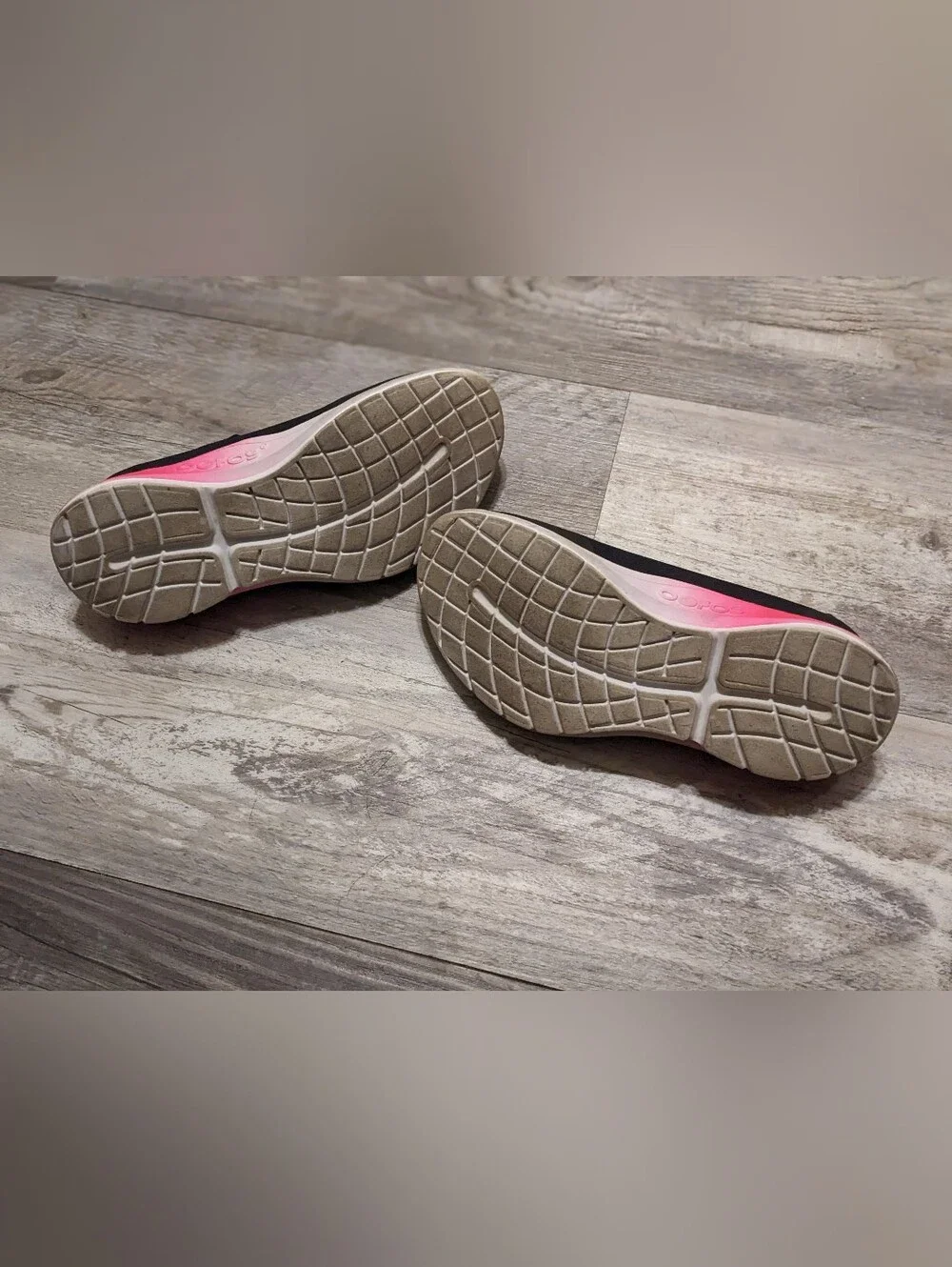OOFOS OOmg Sport Low Shoes
